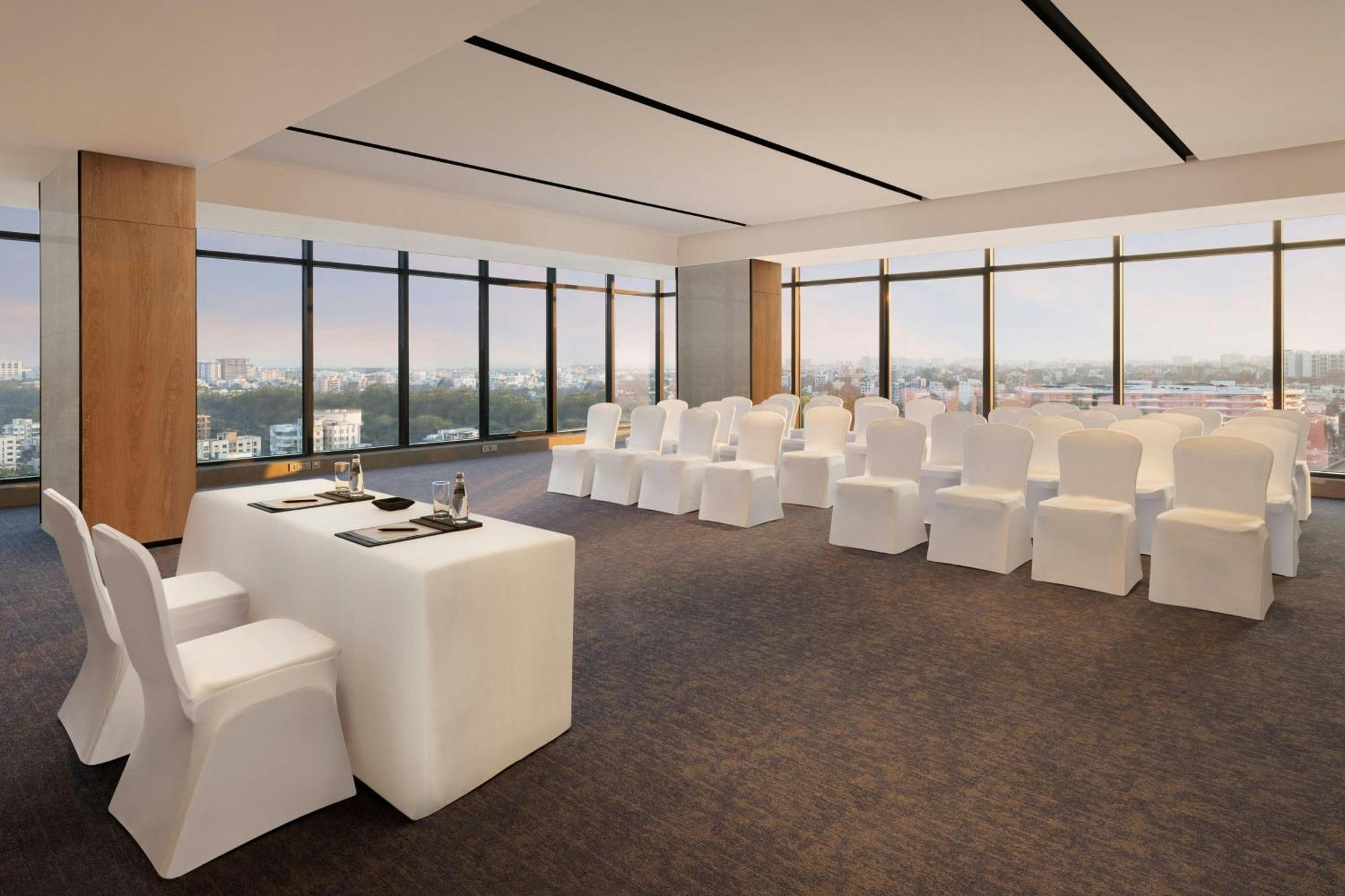 Four Points By Sheraton Nashik Exterior photo